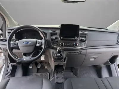 Ford Transit Custom 320 L2H1 — Van 9 places robuste, diesel économique et sans accident — Thumbnail 14