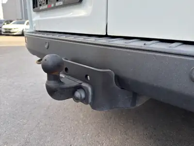 Ford Transit Custom 320 L2H1 — Van 9 places robuste, diesel économique et sans accident — Thumbnail 24