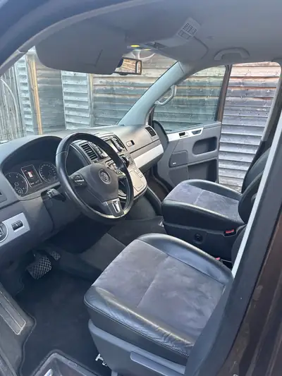 VW T5 Multivan 4Motion — Monospace 7 places, moteur diesel fiable et spacieux — Miniatura 8