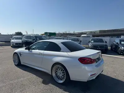 BMW M4 Cabriolet Competition DKG — Sportive découvrable, 450 ch et toit électrique — Miniatura 23