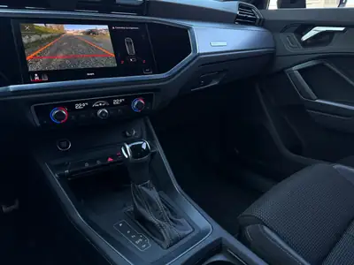 Audi Q3 35 TFSI — SUV compact premium, première main suisse, 68 500 km — Miniature 8
