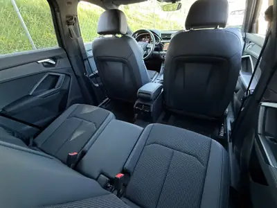 Audi Q3 35 TFSI — SUV compact premium, première main suisse, 68 500 km — Miniature 11