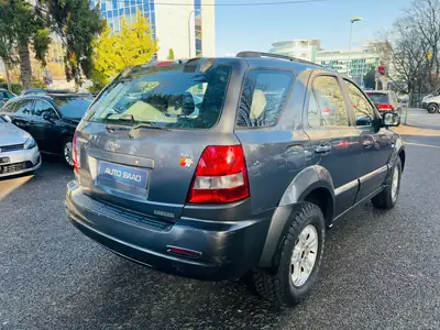 Kia Sorento 2.5 CRDI Carat — SUV robuste, sans sinistre, transmission automatique — détail