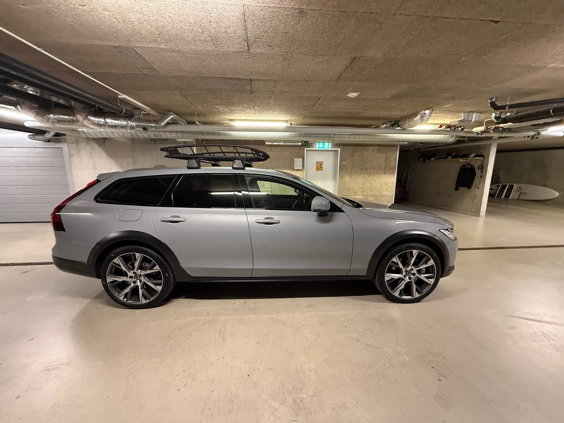 Volvo V90 2023 occasion Presinge — 2