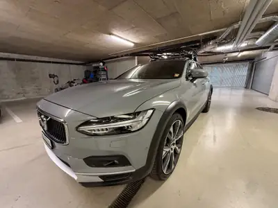 Volvo V90 Cross Country B4 Diesel — SUV familial élégant, traction intégrale, 48 000 km — intérieur