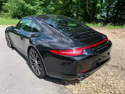 Porsche 911 Carrera 4S PDK — Coupé sportif haute performance, 130'000 km — arrière