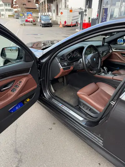 BMW M550d xDrive Touring — Break diesel performant, 381 ch et faible consommation — dashboard