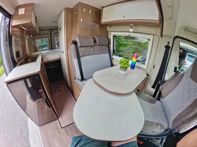 Fiat Ducato Capron CVE 600 Edition 15 — Camping-car premium, équipements complets et sécurité renforcée — fianco