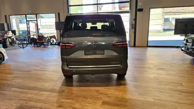 VW T7 Multivan 1.5 eHybrid Style 4Motion — Minibus hybride rechargeable, 7 places, quasi neuf — Thumbnail 12
