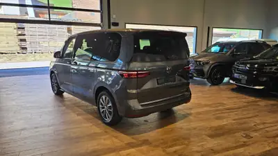 VW T7 Multivan 1.5 eHybrid Style 4Motion — Minibus hybride rechargeable, 7 places, quasi neuf — Thumbnail 13