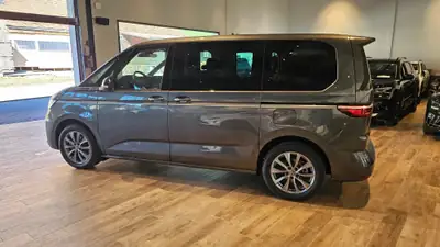 VW T7 Multivan 1.5 eHybrid Style 4Motion — Minibus hybride rechargeable, 7 places, quasi neuf — Thumbnail 15
