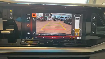 VW T7 Multivan 1.5 eHybrid Style 4Motion — Minibus hybride rechargeable, 7 places, quasi neuf — Thumbnail 26