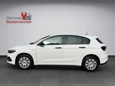 Fiat Tipo 1.5 Hybrid Cult 2024 — Berline hybride économe, 70 km seulement — side view