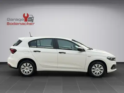 Fiat Tipo 1.5 Hybrid Cult 2024 — Berline hybride économe, 70 km seulement — dashboard