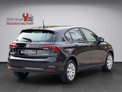 FIAT Tipo Hybrid 1.5 Cult 2024 — Berline écologique, quasi neuve, 60 km seulement — interior