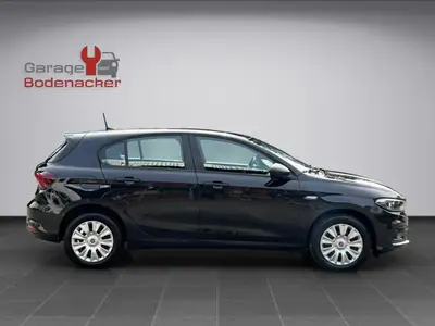 FIAT Tipo Hybrid 1.5 Cult 2024 — Berline écologique, quasi neuve, 60 km seulement — dashboard