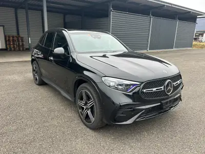 Mercedes-Benz GLC 450d 4Matic — SUV Premium diesel hybride, 6800 km seulement — side view