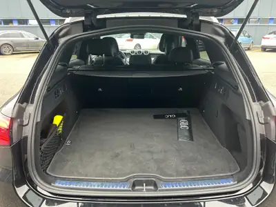 Mercedes-Benz GLC 450d 4Matic — SUV Premium diesel hybride, 6800 km seulement — Thumbnail 11