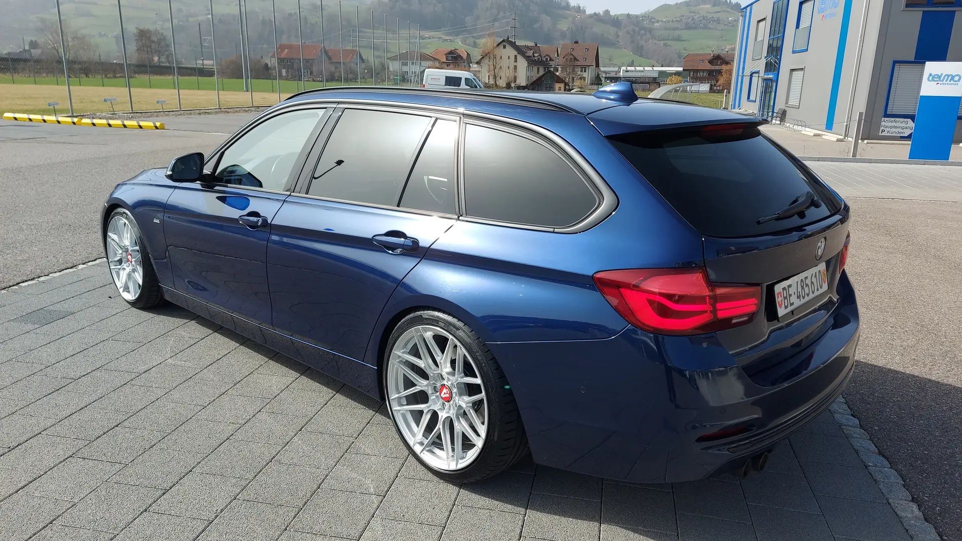 BMW 320d xDrive Touring — Diesel performant, traction intégrale, équipements premium — Außenansicht