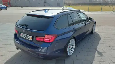 BMW 320d xDrive Touring — Diesel performant, traction intégrale, équipements premium — Armaturenbrett