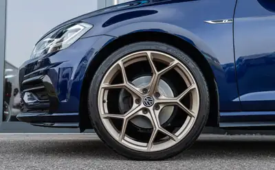 VW Golf 1.5 TSI R Line EVO Comfort — Compacte dynamique, 105'500 km, état impeccable — dashboard