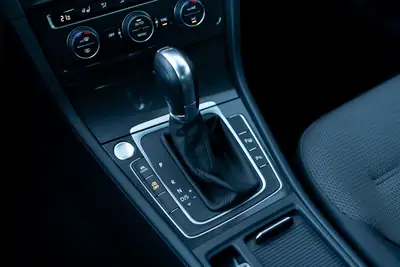 VW Golf 1.5 TSI R Line EVO Comfort — Compacte dynamique, 105'500 km, état impeccable — Thumbnail 18
