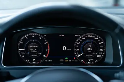 VW Golf 1.5 TSI R Line EVO Comfort — Compacte dynamique, 105'500 km, état impeccable — Thumbnail 16