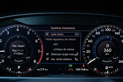 VW Golf 1.5 TSI R Line EVO Comfort — Compacte dynamique, 105'500 km, état impeccable — Thumbnail 20