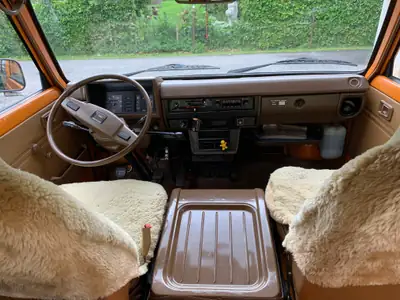 Toyota HI-ACE RH20 — Légendaire Oldtimer Camper 1981, 75'000 km seulement — détail