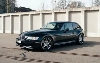 BMW Z3 M Coupé 2002 — Légendaire S54, 269 exemplaires en Europe, performances extrêmes — fianco