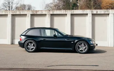 BMW Z3 M Coupé 2002 — Légendaire S54, 269 exemplaires en Europe, performances extrêmes — interni