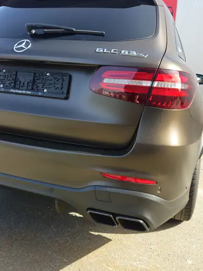 Mercedes-AMG GLC 63 S 4Matic+ — SUV Performance 510 ch, Entretien Premium — dashboard