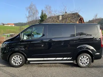 Ford Tourneo Custom 320 L1H1 Titanium — Camping-car aménagé, 8 places, 48'000 km — Seitenansicht
