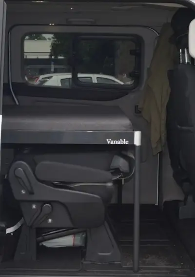 Ford Tourneo Custom 320 L1H1 Titanium — Camping-car aménagé, 8 places, 48'000 km — Miniatur 16