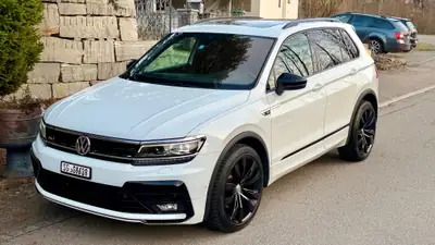 Volkswagen Tiguan 2.0 TSI 4Motion — SUV polyvalent, moteur performant, kilométrage réduit — exterior view