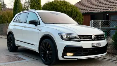Volkswagen Tiguan 2.0 TSI 4Motion — SUV polyvalent, moteur performant, kilométrage réduit — interior
