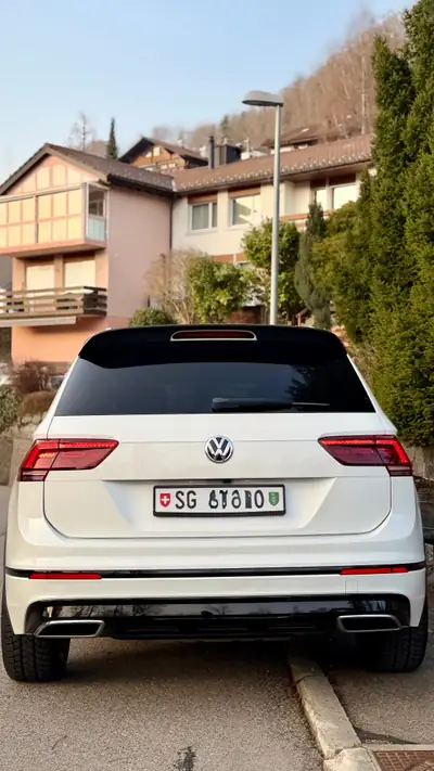 Volkswagen Tiguan 2.0 TSI 4Motion — SUV polyvalent, moteur performant, kilométrage réduit — Thumbnail 8