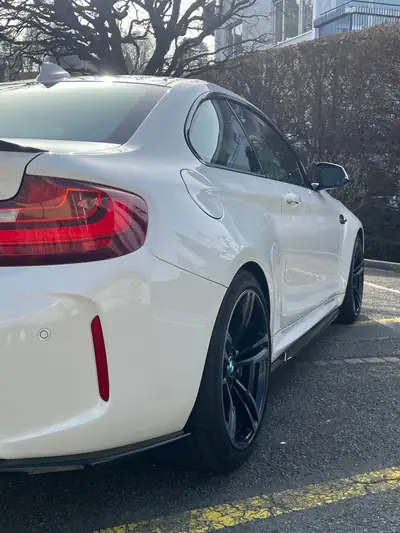 BMW M2 Coupé 370 ch — Performance sportive, kilométrage modéré — Miniature 9