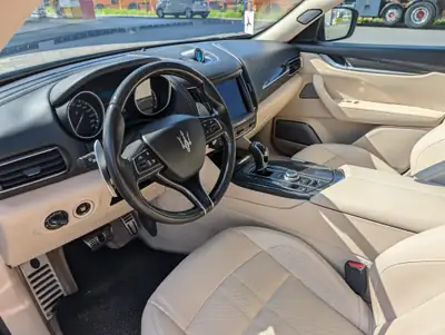 Maserati Levante S 3.0 V6 — SUV luxe sportif, 430 ch et équipements premium — arrière