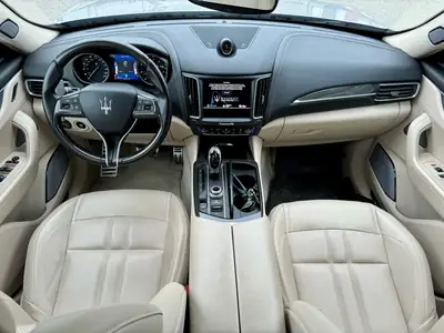 Maserati Levante S 3.0 V6 — SUV luxe sportif, 430 ch et équipements premium — intérieur