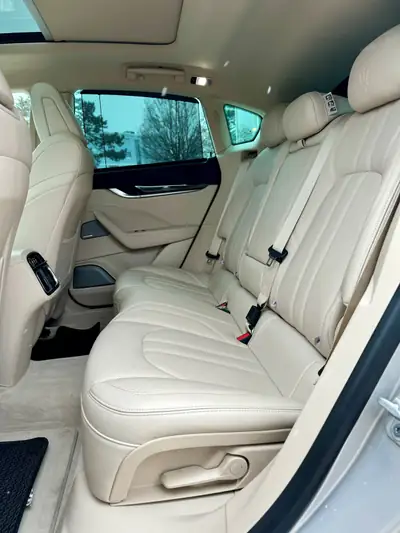 Maserati Levante S 3.0 V6 — SUV luxe sportif, 430 ch et équipements premium — Miniature 7