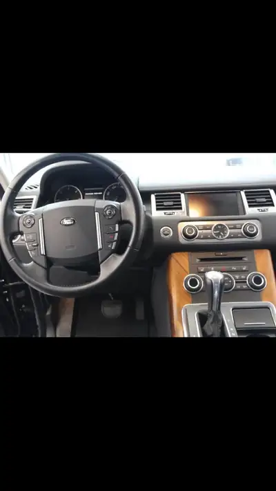 Land Rover Range Rover Sport 3.0 TDV6 HSE — SUV premium diesel, 199 500 km — détail