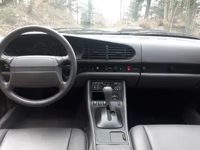 Porsche 968 Coupé 1992 — Chef-d'œuvre sportif des années 90, prête à conquérir la route — Miniatur 14