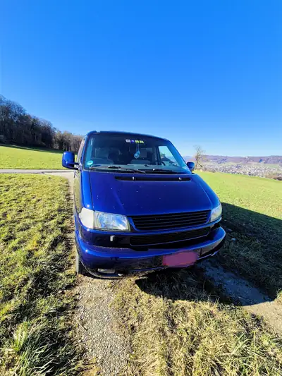 VW T4 Caravelle 2.5 TDI — Monospace 8 places robuste, moteur diesel fiable — détail