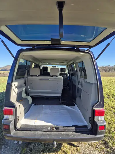 VW T4 Caravelle 2.5 TDI — Monospace 8 places robuste, moteur diesel fiable — Miniature 17