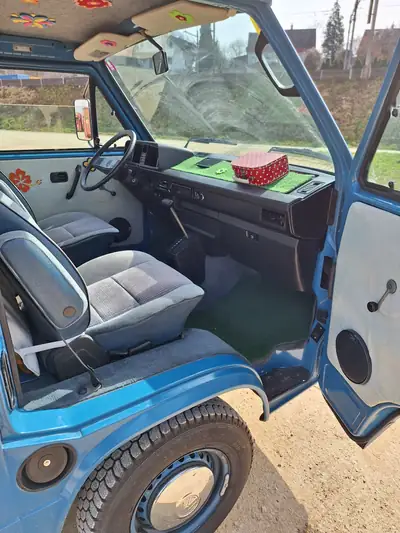 VW T3 Caravelle — Le classique du camping-car familial, 212'000 km, sans sinistre — Miniatura 10