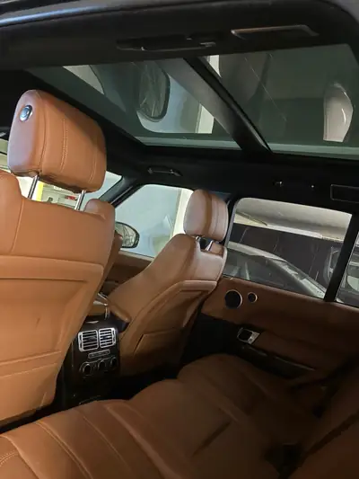 Range Rover 3.0 TDV6 Vogue — SUV premium diesel, suspension pneumatique, état impeccable — dettaglio