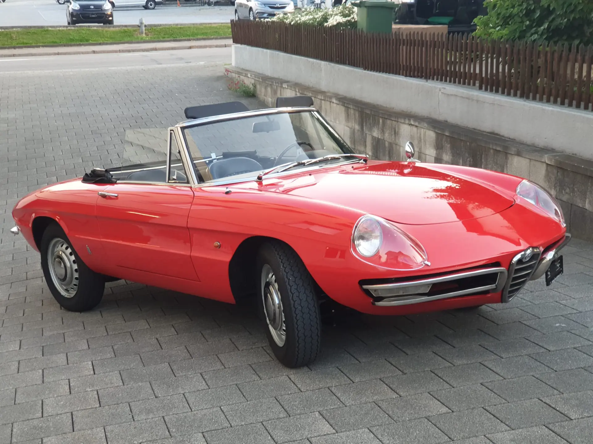 Alfa Romeo Spider 1600 Duetto — Chef-d'œuvre cabriolet de 1966, état exceptionnel — vista esterna