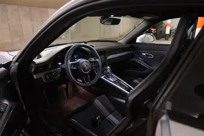 Porsche 911 GT3 PDK — 500 ch de pur plaisir sportif, seulement 24'000 km — Armaturenbrett