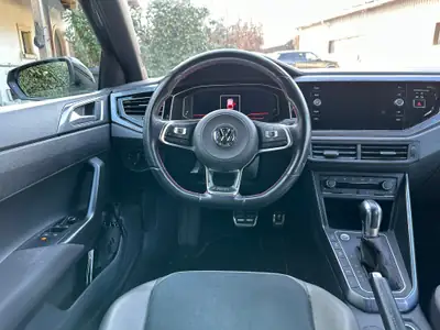 VW Polo 2.0 TSI GTI DSG — Sportive compacte, 200 ch et technologies premium — interior